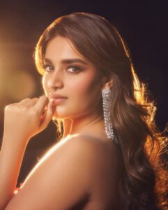 Nidhhi Agerwal